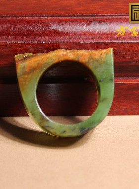 费用扳指和田玉红皮碧玉籽料