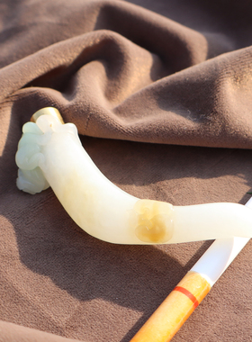 俄罗斯白玉带糖翠三色烟嘴手把件