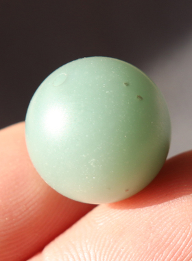 惊呆了方言和田玉精品且末料细腻蓝色调卡16mm豪华圆珠单珠配饰A8