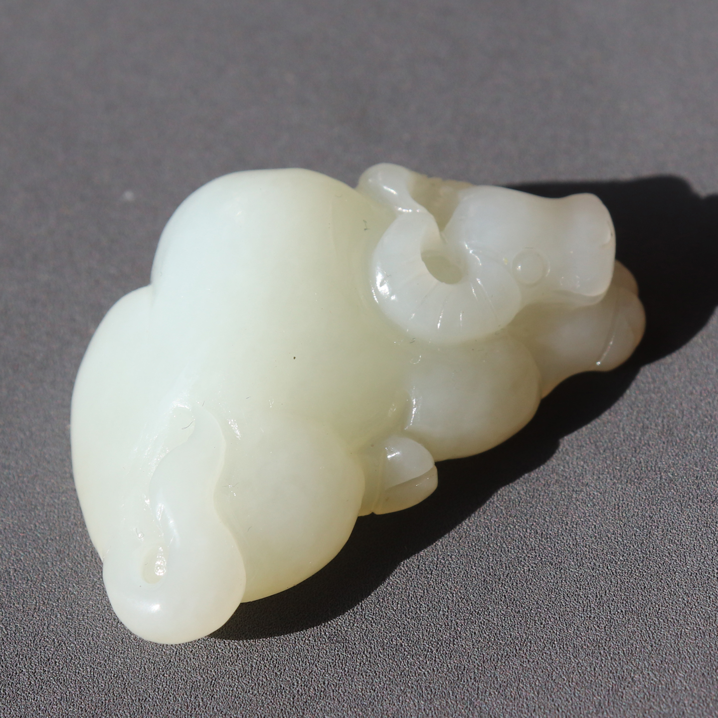 方言和田玉白玉带糖扭转乾坤挂件