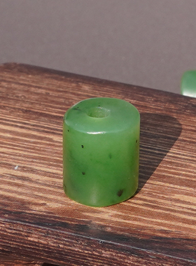 仅88元回馈玉友方言品牌特色新疆阳绿碧玉籽料桶珠DIY配饰吊坠A6