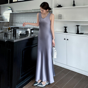 法式气质名媛风修身显瘦长裙高级感醋酸缎面吊带连衣裙女夏季新款