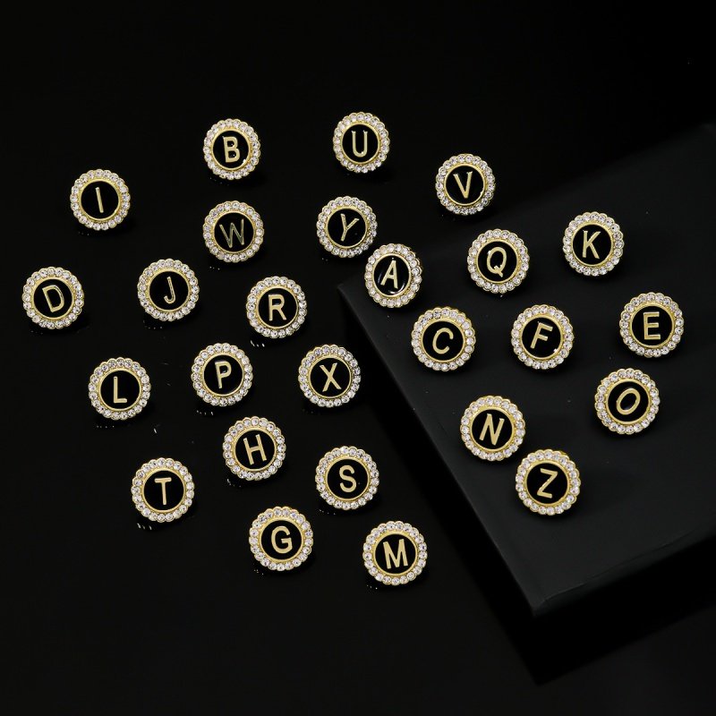 欧美新品优质宫廷镶钻胸针26字母A-Z复古合金徽章时尚ins简约领针