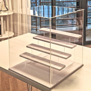 盲盒收纳玩具小娃娃公仔动漫手办带阶梯可以开门的展示架防尘盒子