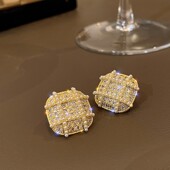 ins冷淡风珍珠高级感轻奢耳环女气质网红耳饰女925银针高质量耳钉