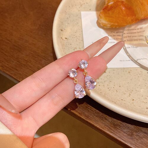 轻奢小众爆闪锆石水滴形银针耳钉