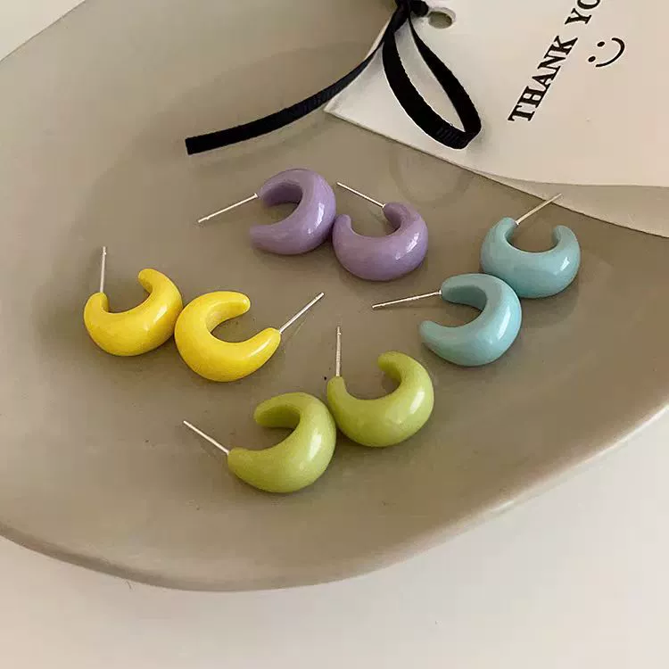 少女糖果色热卖C型耳钉女简约