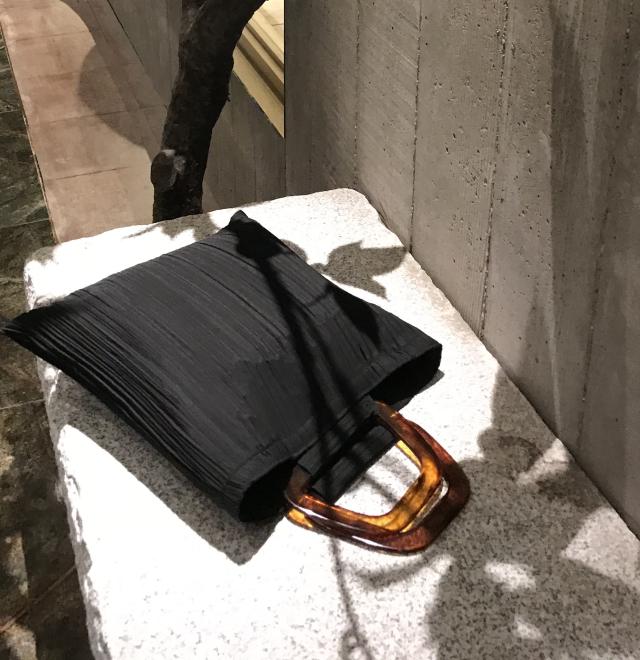 高端哑光黑色褶皱双层玳瑁包通用款女包