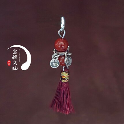 白铜招财进宝迷你小侧挂文玩佛珠时尚配饰。总长约4.2CM