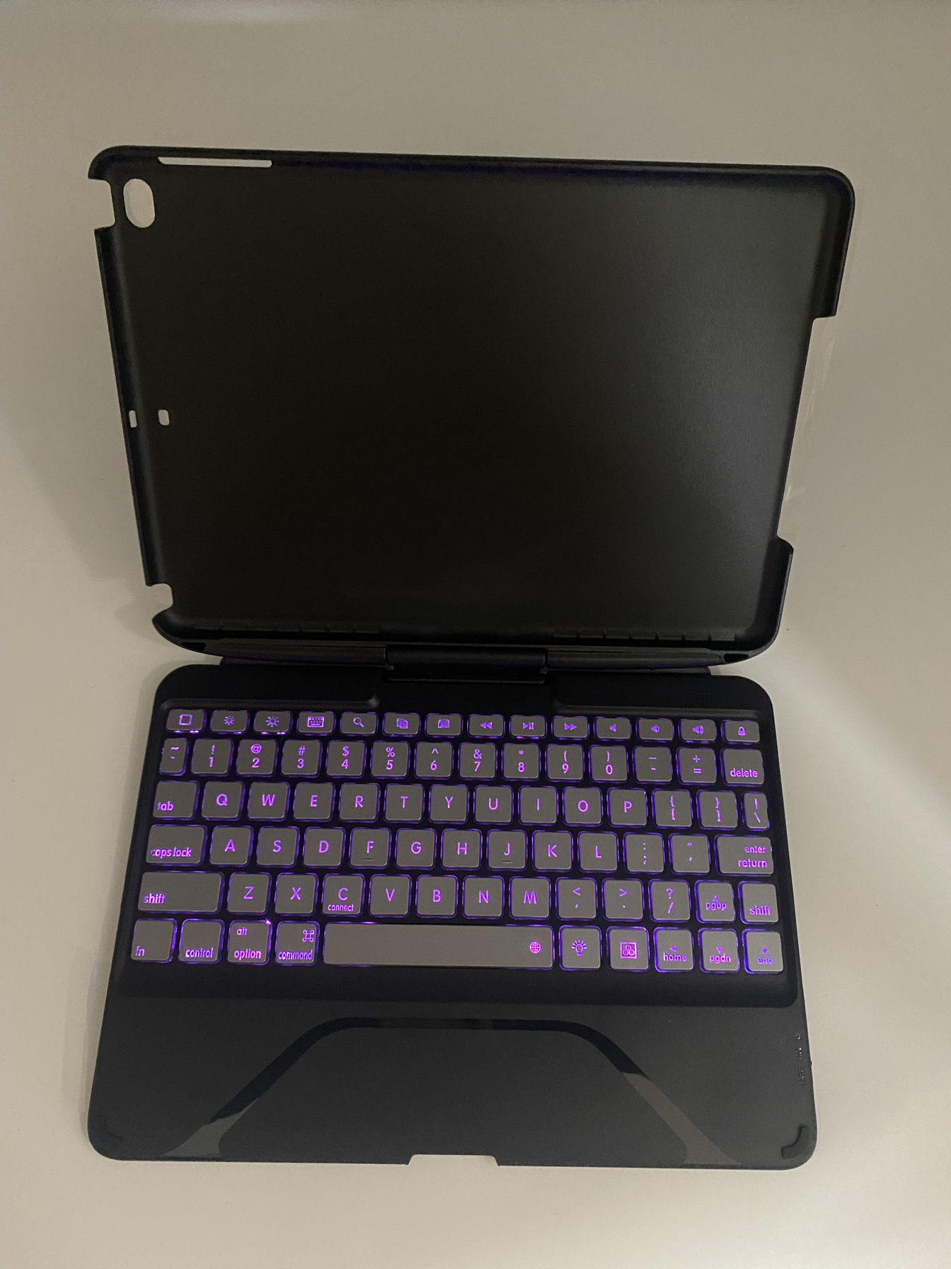 平板含背光蓝牙键盘保护套适用于苹果iPad9.7通用可分离