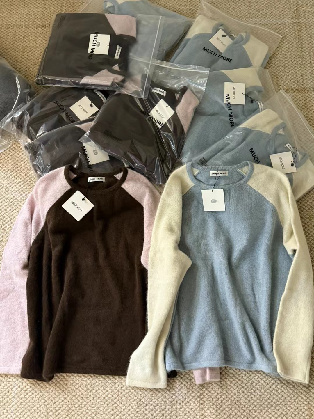 韩国东大门2025秋冬新款时尚百搭圆领拼色长袖女宽松显瘦毛衣