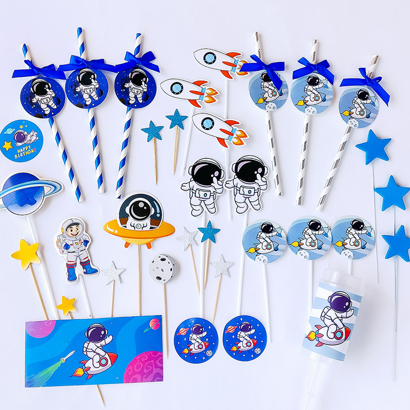 蓝色宇航员甜品台生日蛋糕装饰