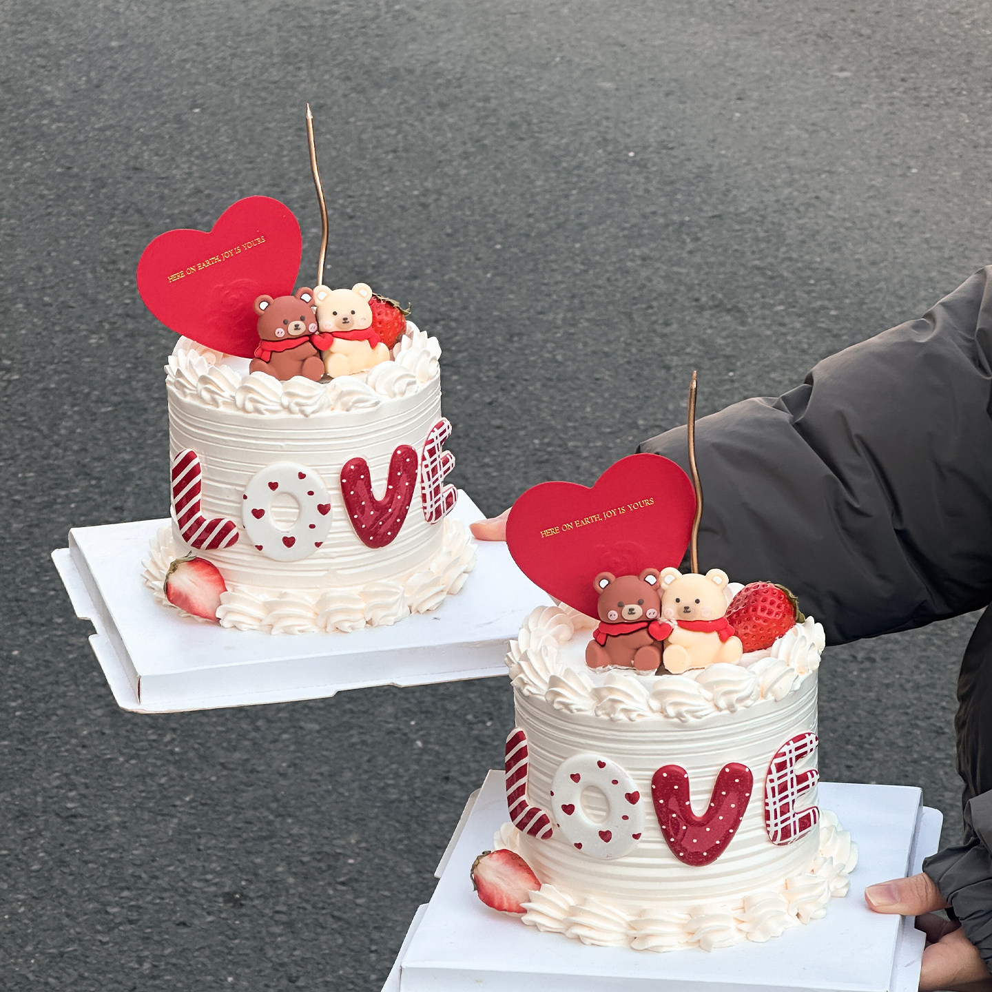 2.14红围巾连体小熊情人节快乐蛋糕装饰情侣纪念日告白爱心卡片,节庆用品/礼品,节日装扮用品,淘宝优惠券,粉丝福利购,淘宝优惠卷