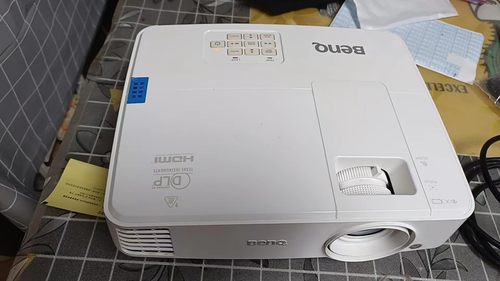 二手投影机投影仪明基RH333B高清1080 p高清高亮商务办公家用HDMI