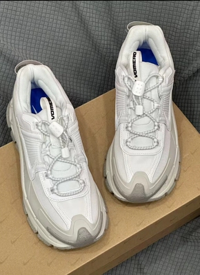 Nike ZOOM VOMERO ROAM 柔软舒适低帮休闲通勤跑步鞋HV5951-100