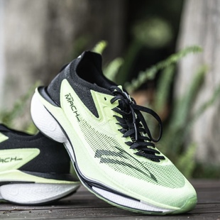 112425584 Z仓安踏马赫4PRO氮科技跑步鞋 男子竞速透气缓震运动鞋