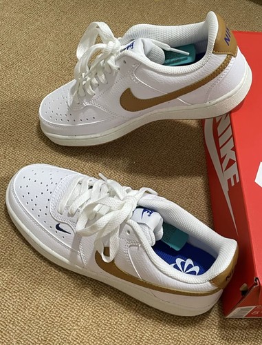 Nike Court Vision Low 舒适复古 低帮 板鞋fv9952-102