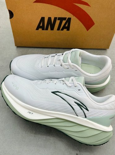 安踏PG7科技缓震跑鞋男冬季新款革面防泼水运动鞋112445504