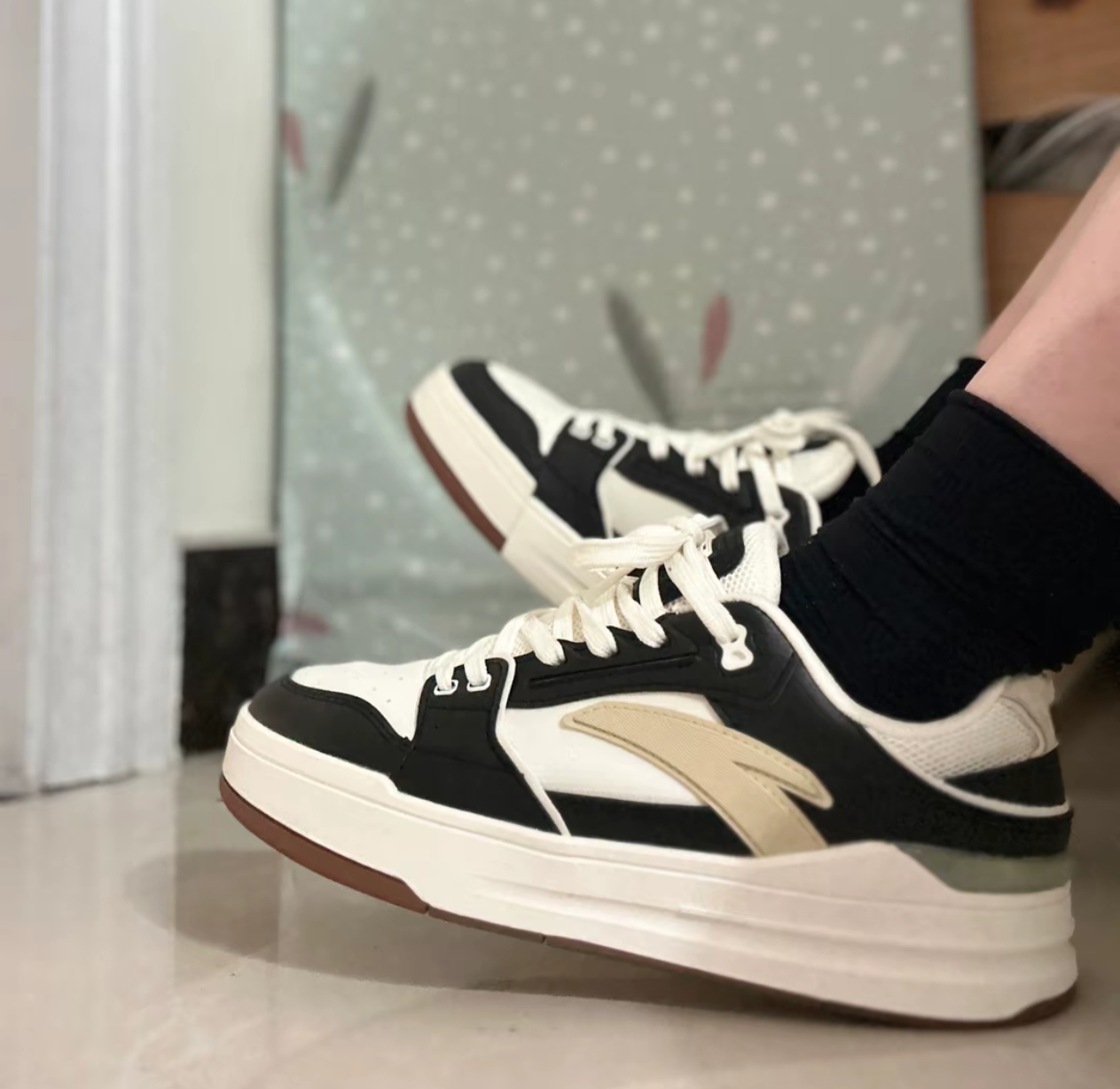 安踏板鞋女鞋2024秋季新款街顽LITE经典潮流运动休闲鞋122438052