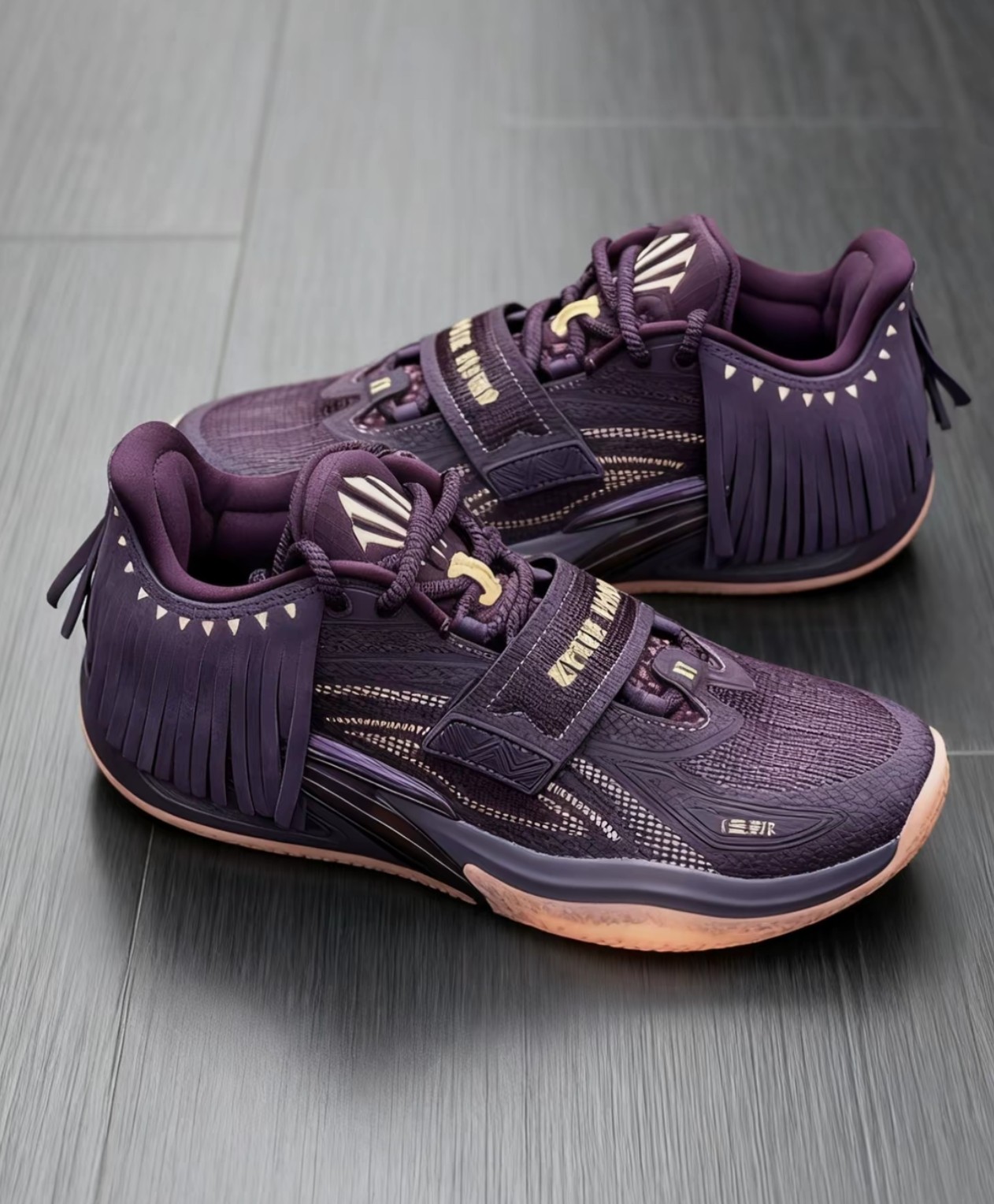 安踏欧文一代紫酋长实战防滑耐磨低帮氮科技碳板篮球鞋112541113s