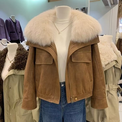 羽绒棉胆狐狸毛大翻领皮衣