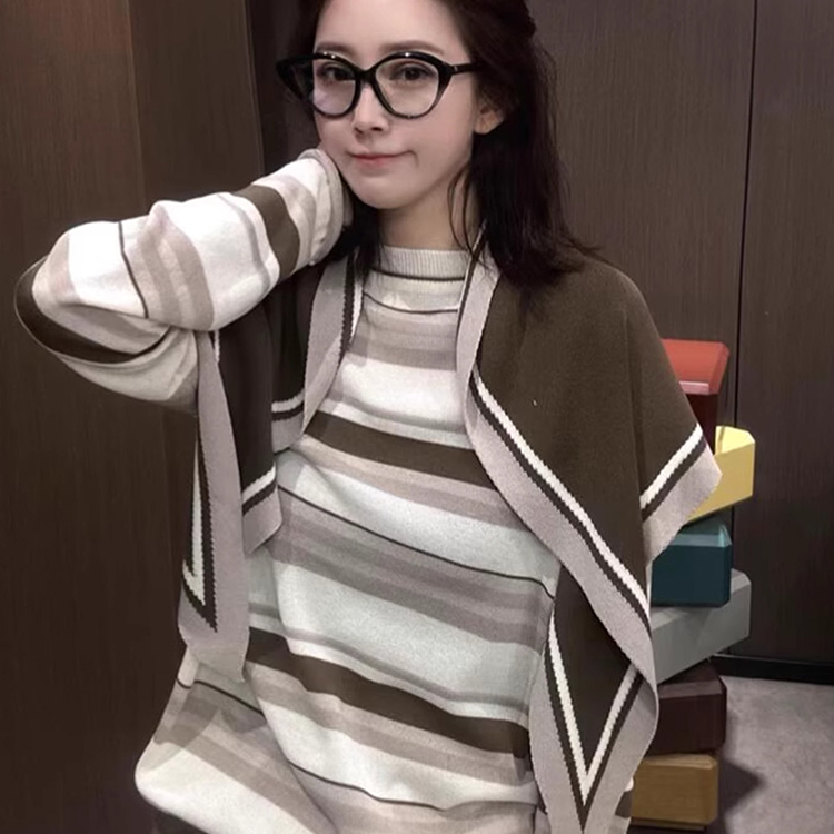 撞色拼接条纹针织衫女2025秋季新款欧洲站设计感叠穿披肩长袖上衣
