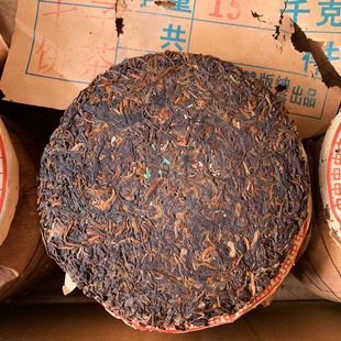 2006年鹏程茶厂杜琼芝制作勐海班章山早春老树十年以上普洱生茶