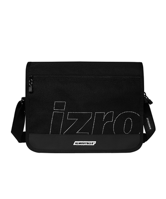 字母izro三折清仓翻盖斜跨帆布包