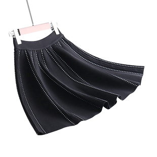 短裙蓬蓬裙条纹伞裙针织半身裙女春秋冬天穿的裙子下身群a型显瘦