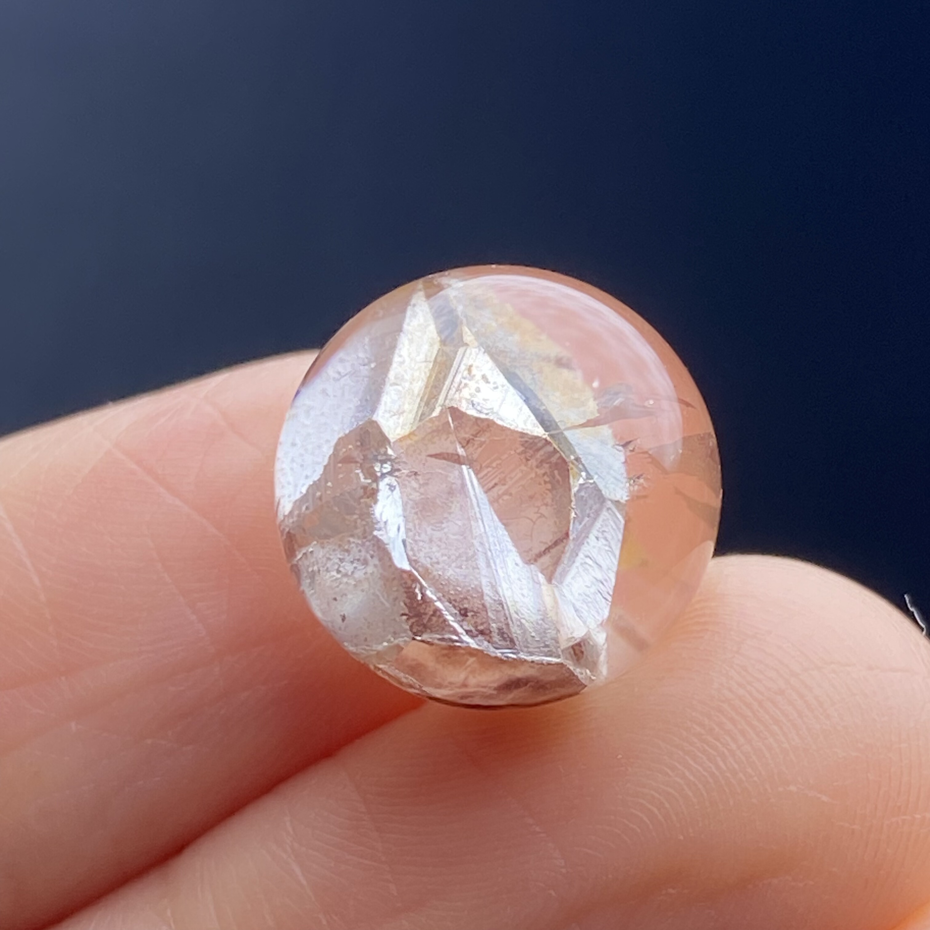 天然水晶包裹体晶中晶吊坠圆珠DIY水晶单珠饰品项链13mm一物一图