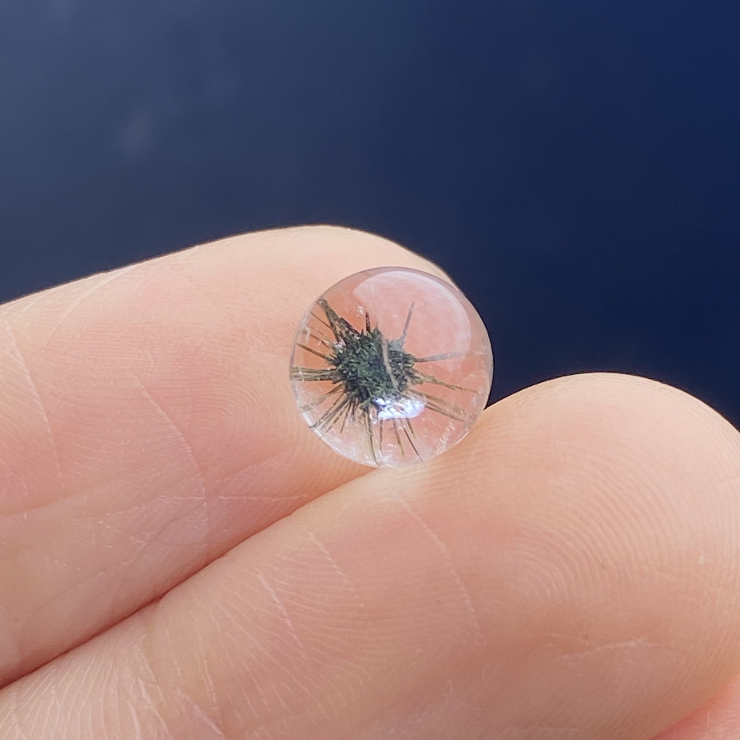 天然水晶包裹体海胆花吊坠圆珠DIY水晶单珠饰品可做戒指7.5mm