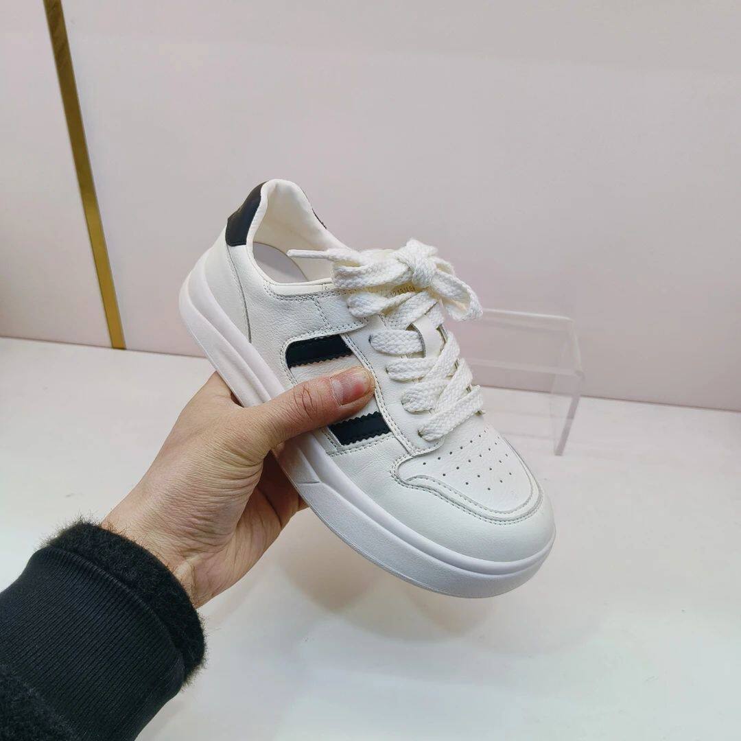 巴宝秀同款2025新款9065休闲板鞋