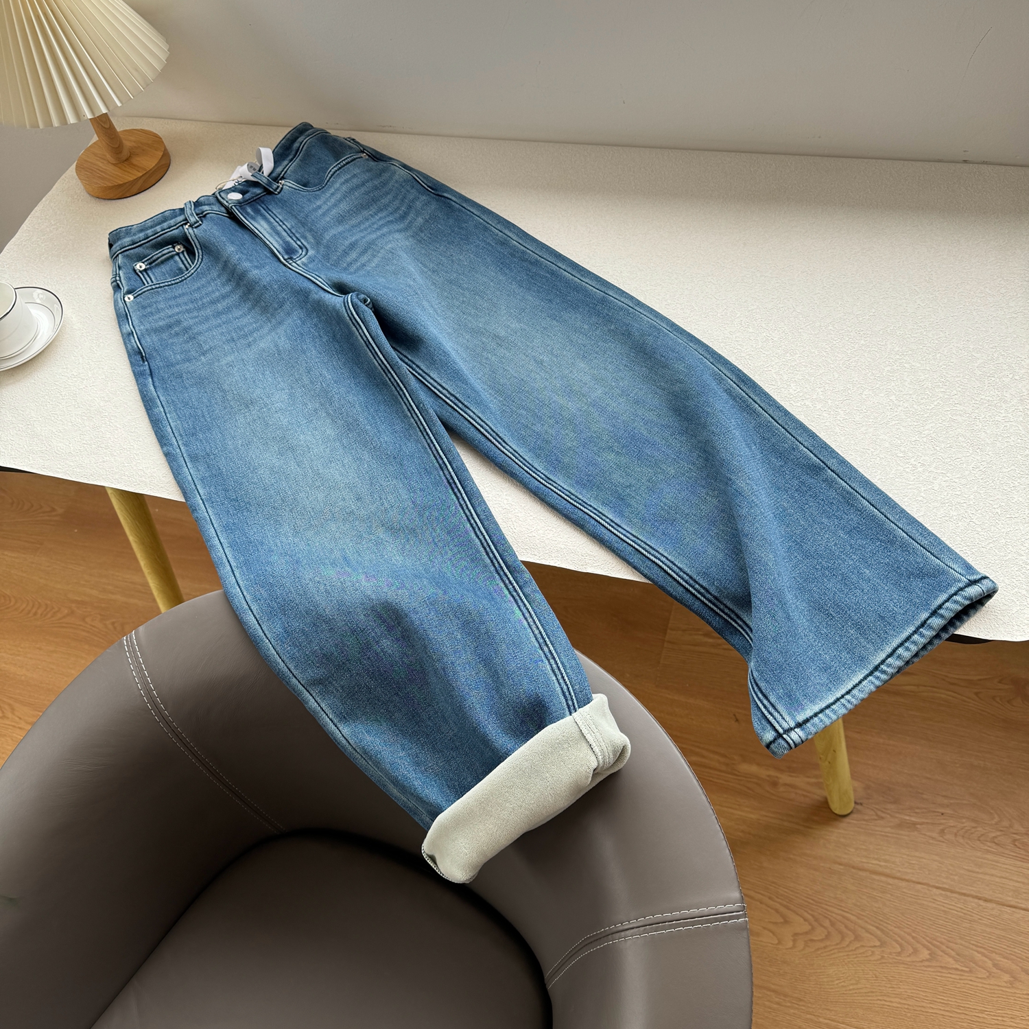 加绒加厚高腰显瘦直筒牛仔长裤