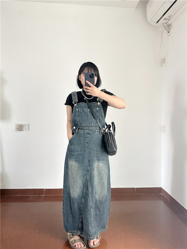 DELIA 水洗牛仔质感背带 高腰后开叉 连衣裙