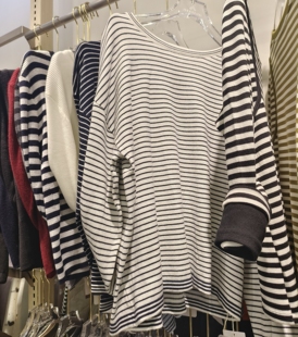 宽松休闲加肥 透气T恤小衫 2561秋冬女条纹长袖 大圆领针织羊毛衫