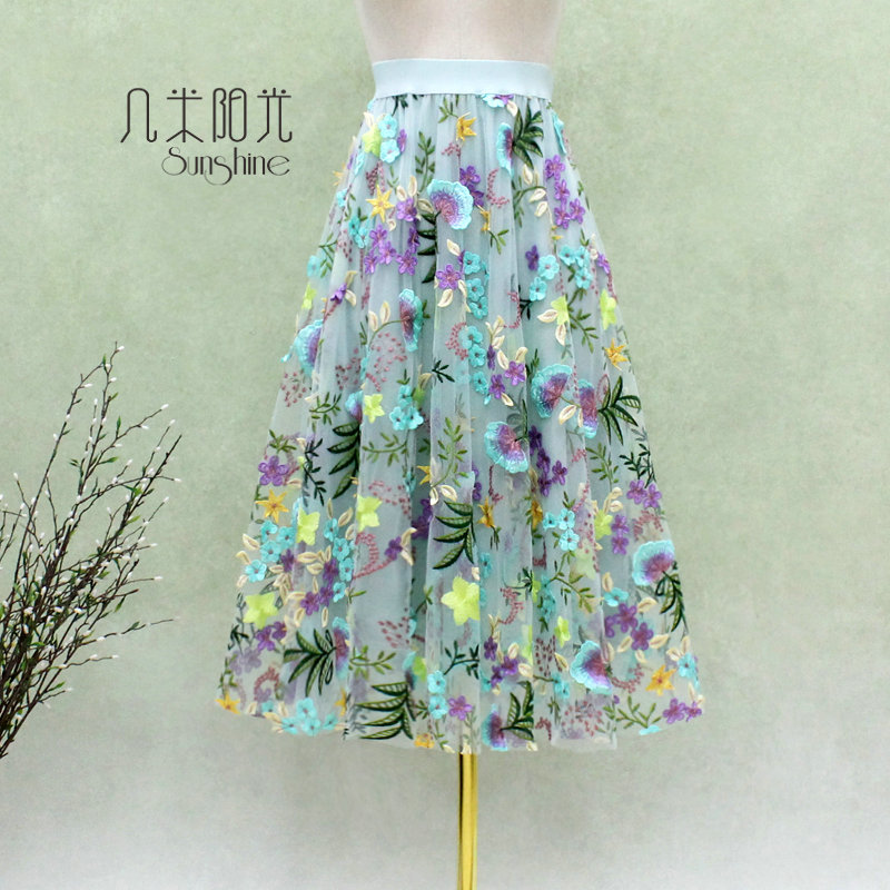 时尚重工多色彩立体绣花裙中长裙