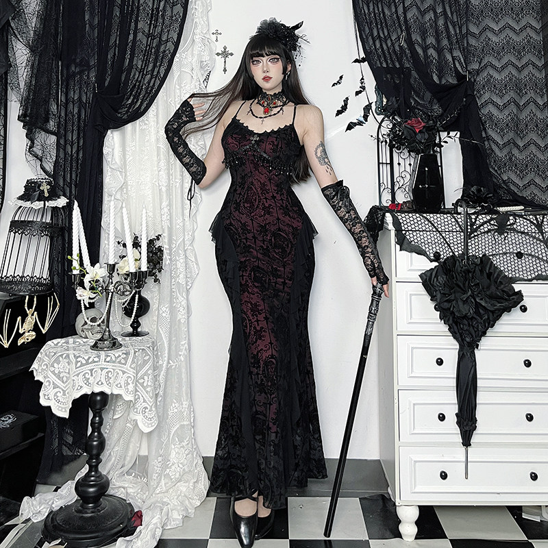 哥特风蕾丝吊带连衣裙暗黑系穿搭