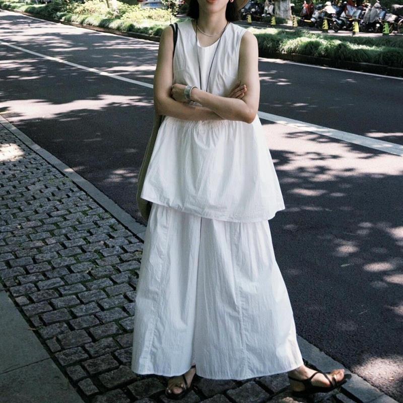 夏日韩系穿搭一整套设计感白色无袖背心上衣高腰显瘦阔腿裤套装女