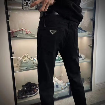 欧美潮牌黑色三角标牛仔裤男士秋冬季潮流百搭修身小直筒休闲裤子