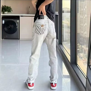 秋冬款浅灰后兜印花字母牛仔裤男士欧美潮牌网红同款直筒小脚裤子