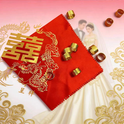红手绢婚庆风俗新娘扔喜帕金顶针