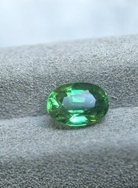 1.27ct天然铬碧玺戒面裸石 全净玻璃体 火彩爆棚 颜色超好