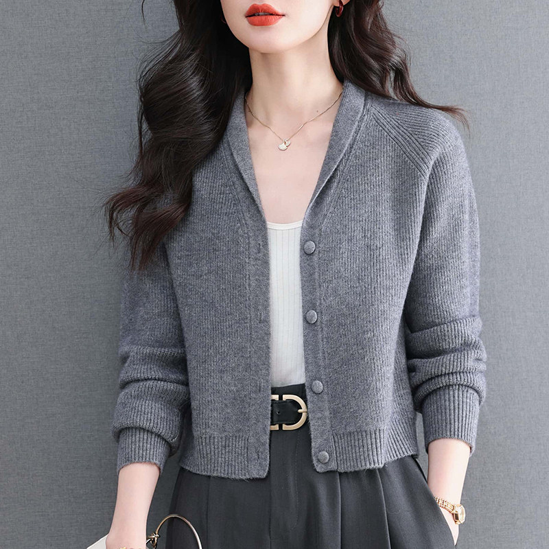 轻熟优雅风羊毛开衫女短款中年妈妈针织衫外套百搭时髦宽松型女装
