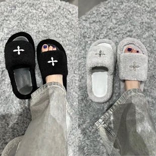 新款尘埃灰色厚底毛毛拖十字扣外穿短毛绒石墨黑色增高面包拖鞋女