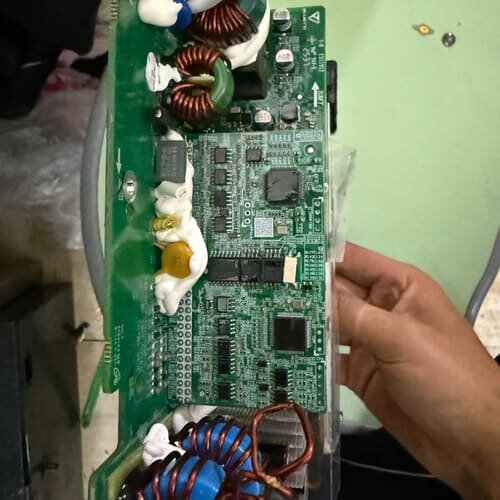 议价BLUETTI电源板，，件，，实物拍照，适合维修或做配件可维修