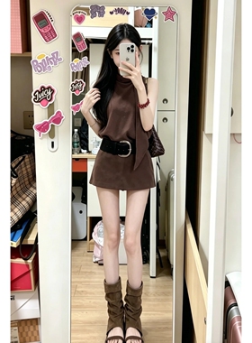 美拉德风无袖背心连衣裙女2026夏季韩系时尚收腰显瘦气质百搭短裙