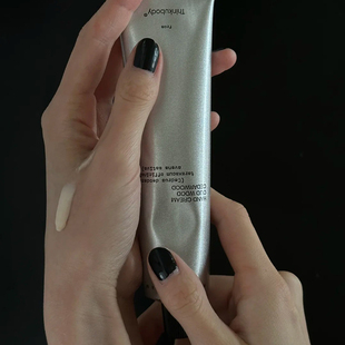 Thinkubody乌木雪松香铝管护手霜秋冬留香润肤清爽不油腻便携随身