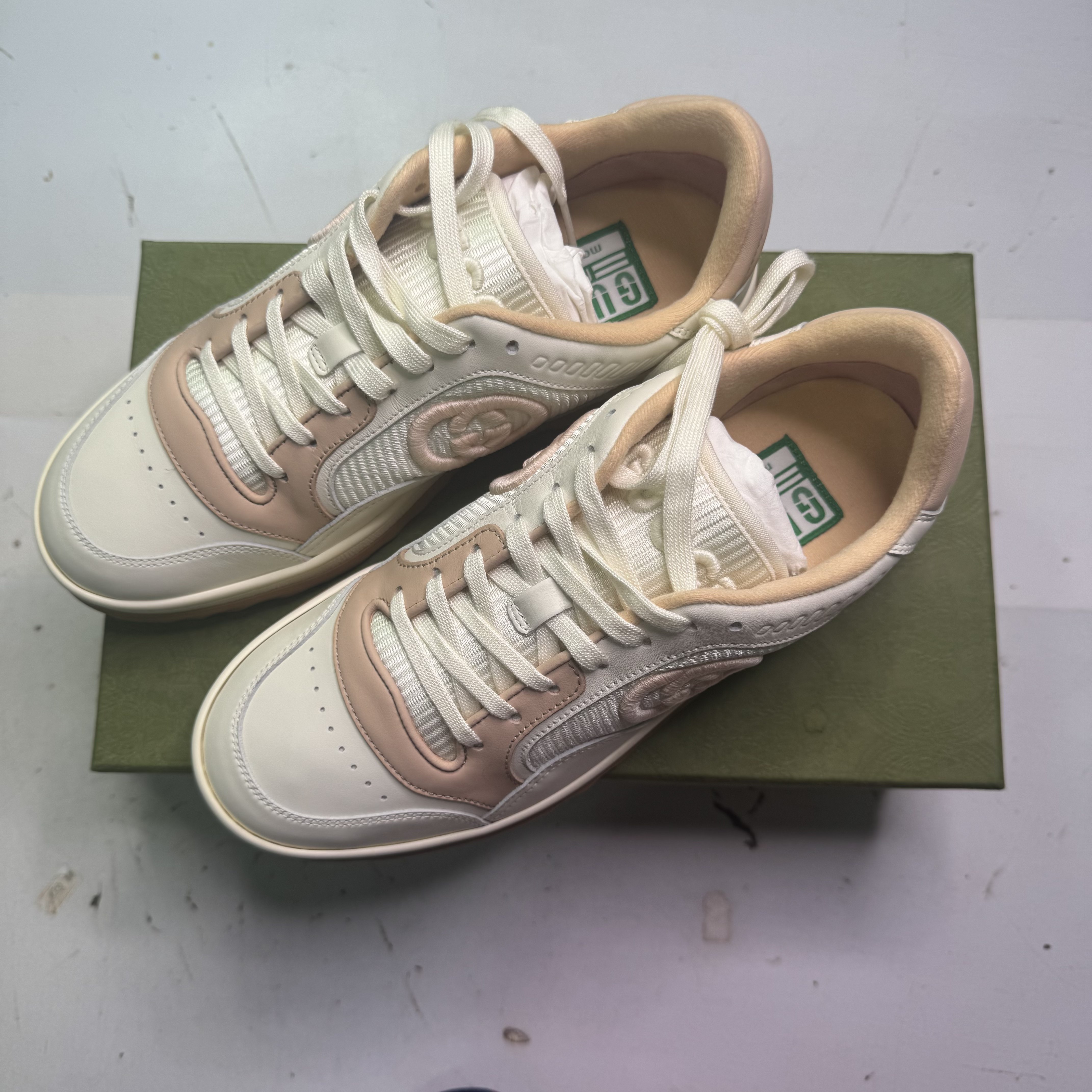 GUCCI古驰 MAC80 低帮系带 时尚板鞋 女款 白粉 做旧版
