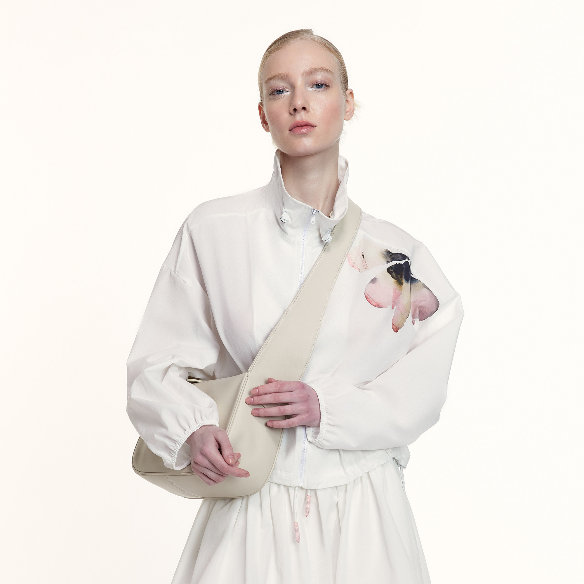 艺之卉运动风墨荷图户外风外套