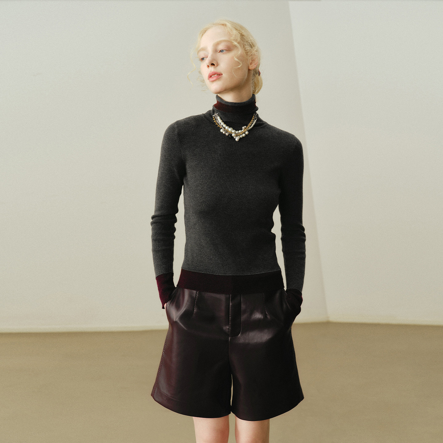 艺之卉EACHWAY超纤皮PU时尚短裤